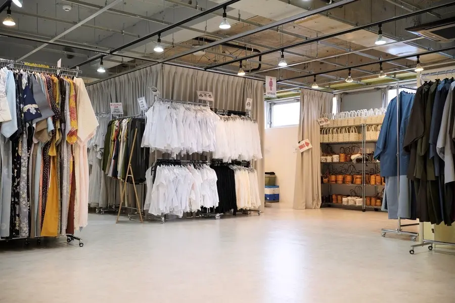 梨花和服 淺草店的店內圖片